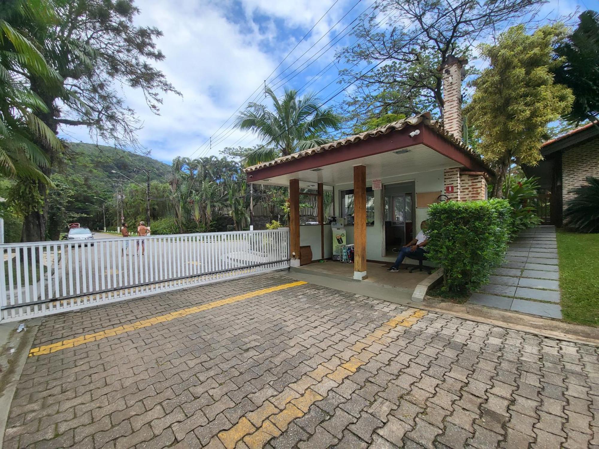 Green Toque-Toque Villa Sao Sebastiao  Exterior photo